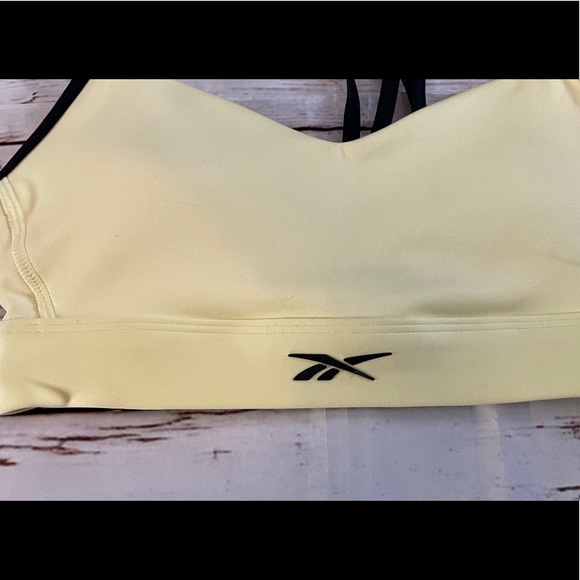 Reebok Hero Med-Impact Strappy Sports Bra Size XS - Picture 9 of 15